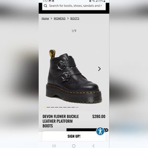 Dr Martens Devon heart boots